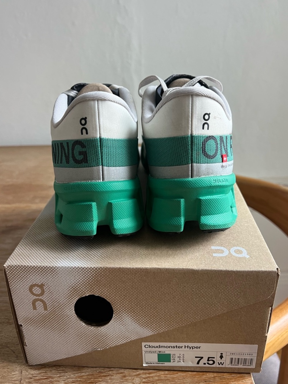 On Running Cloudmonster Hyper in White and Mint Green - Picture 6 of 7